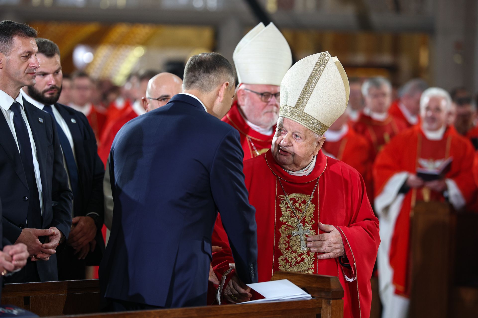 Kardynał Dziwisz nie stawił się na przesłuchanie, sędzia rozważa przymusowe doprowadzenie